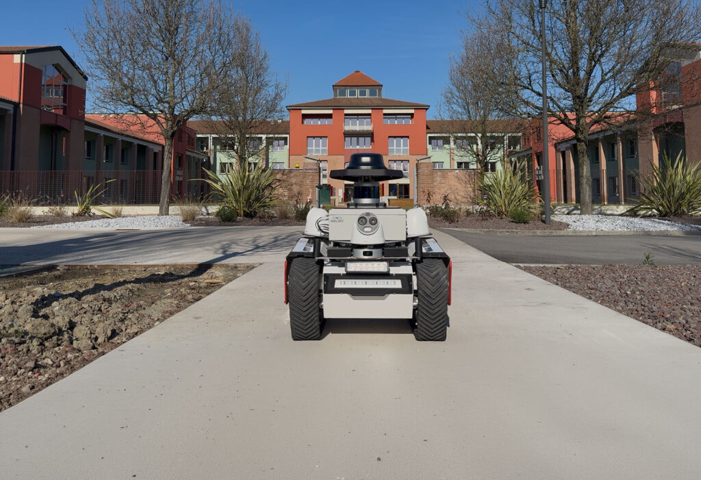 Rover IVC – Robot terrestre per il pattugliamento intelligente - Istituto di Vigilanza Coopservice